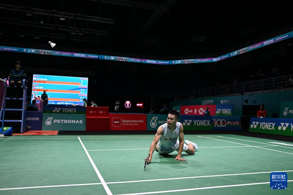 神之间却是 神之间却是